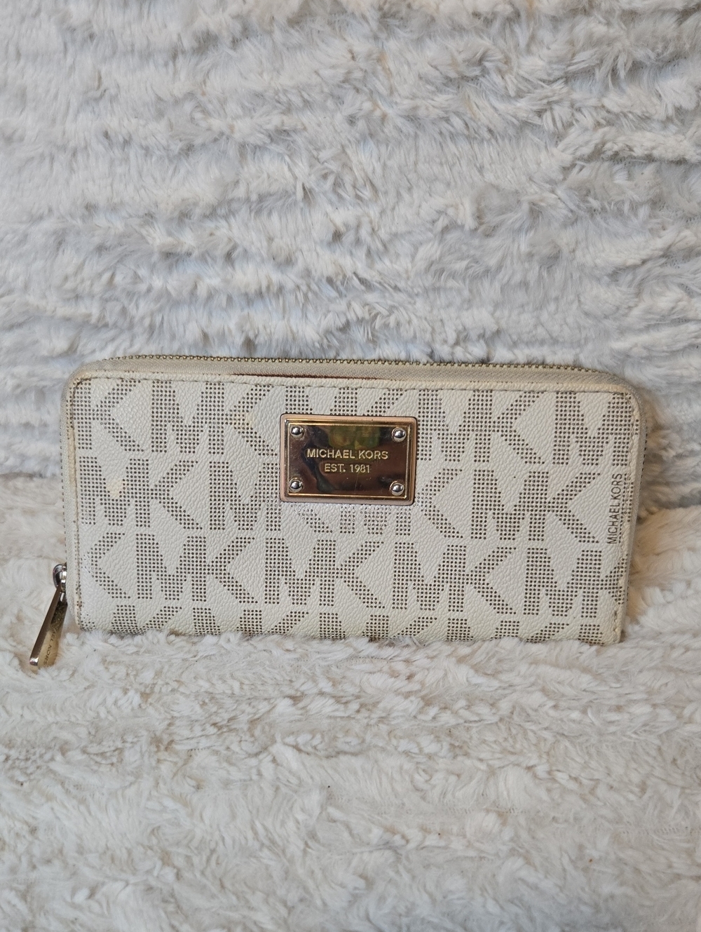 Michael Kors Beige Zip-Around Signature Logo Wallet